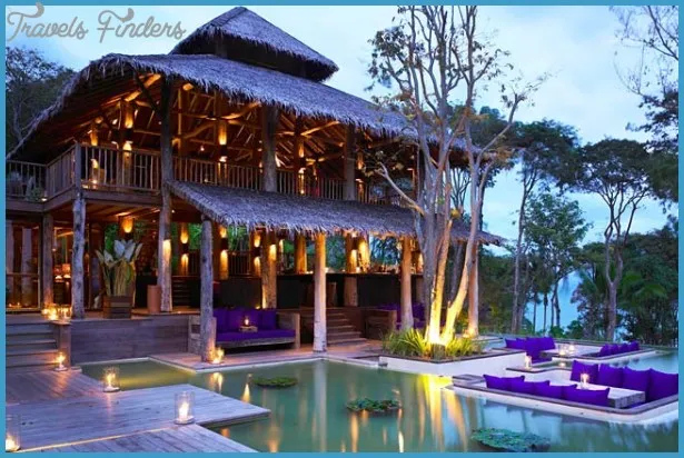 /img/2699-honeymoon-packing-essentials.webp