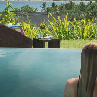 /img/2708-fiji-private-beach.webp