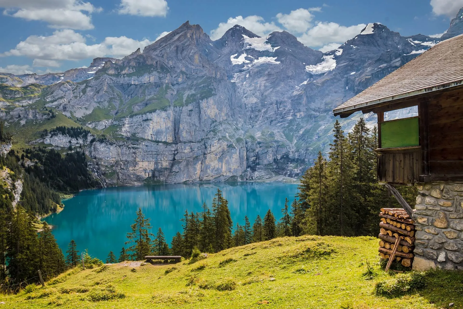 /img/2709-switzerland-honeymoon-packing.webp