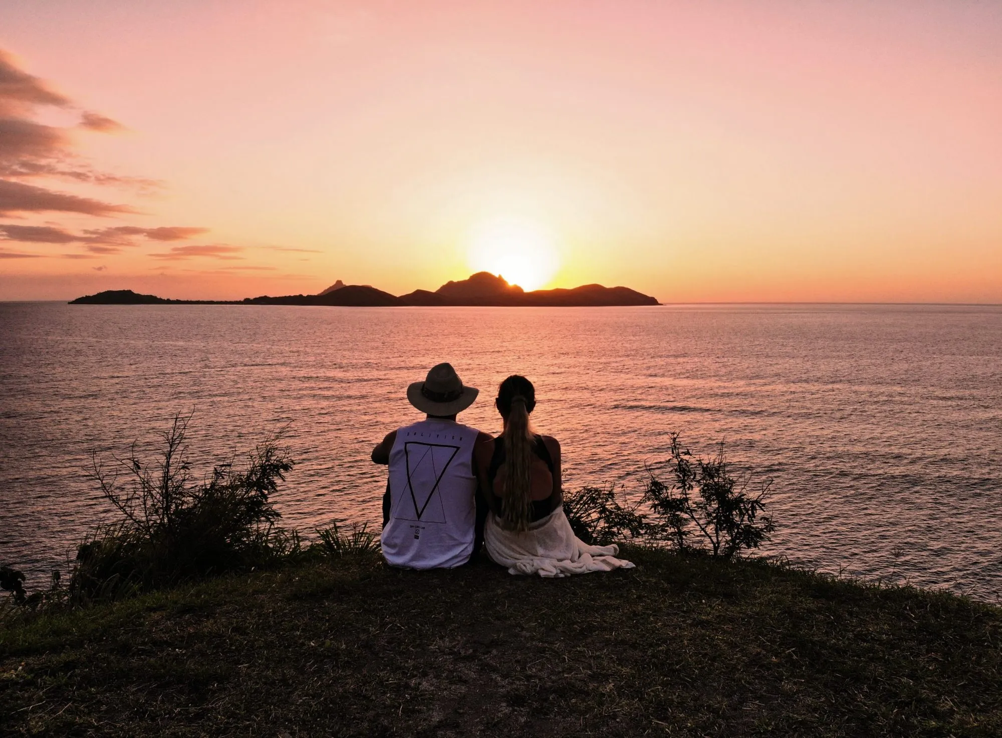 2753 bali couple