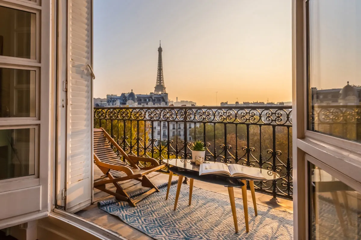 2791 eiffel tower honeymoon
