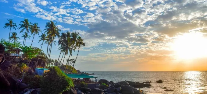 2812 candolim beach goa