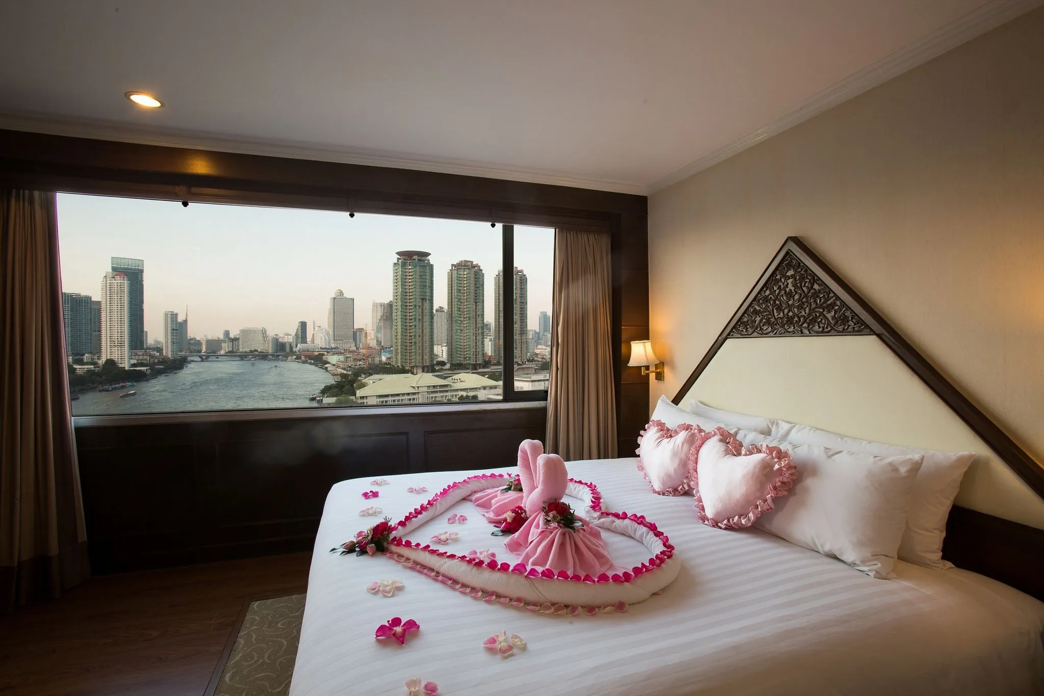 2827 shangri la bangkok