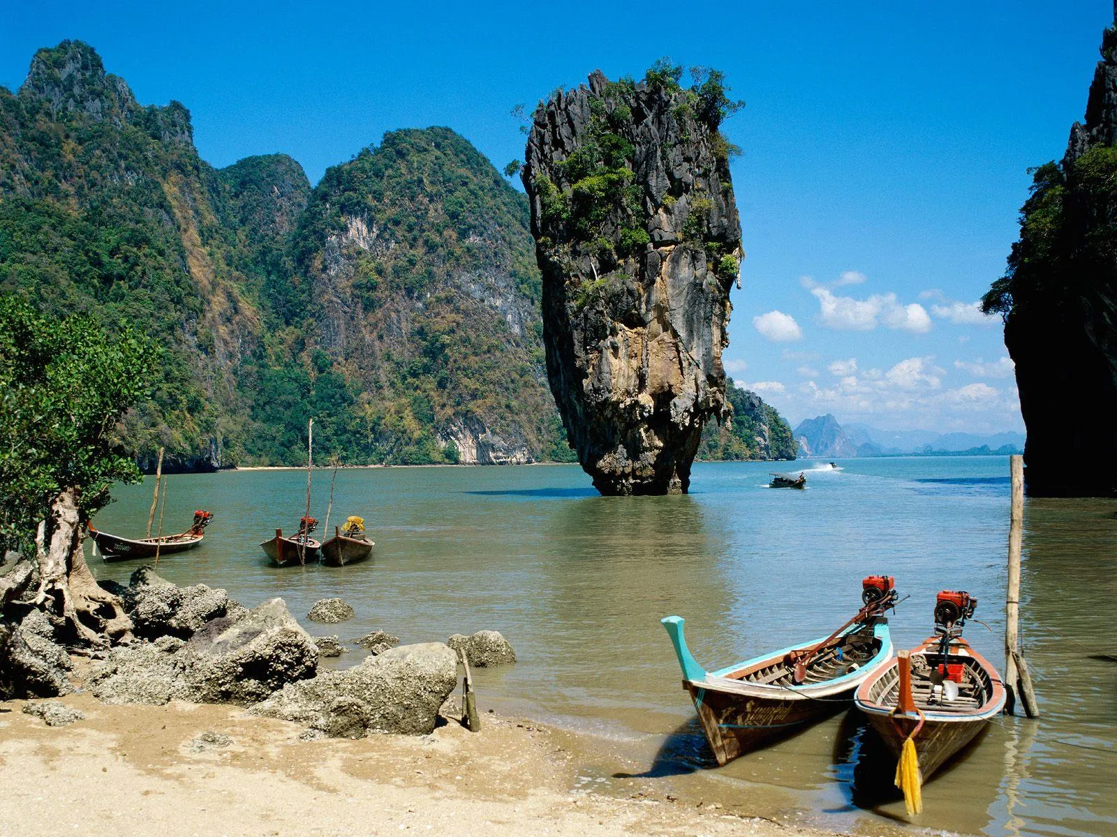 /img/2830-thailand-honeymoon-planning.webp