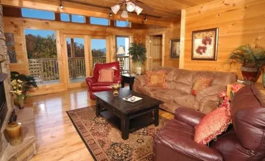 /img/2853-gatlinburg-cabin-booking.webp