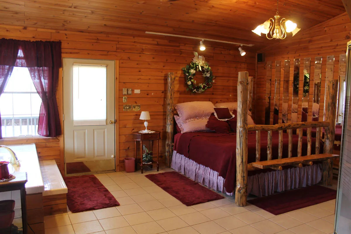 2861 couple in cabin