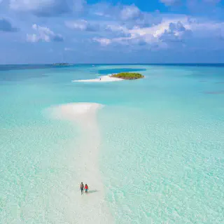 /img/2862-maldives-sunset-beach.webp