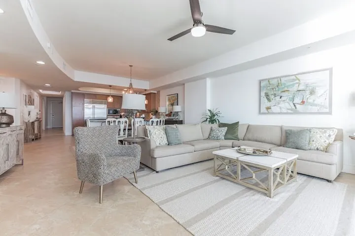 2866 oceanfront view suite