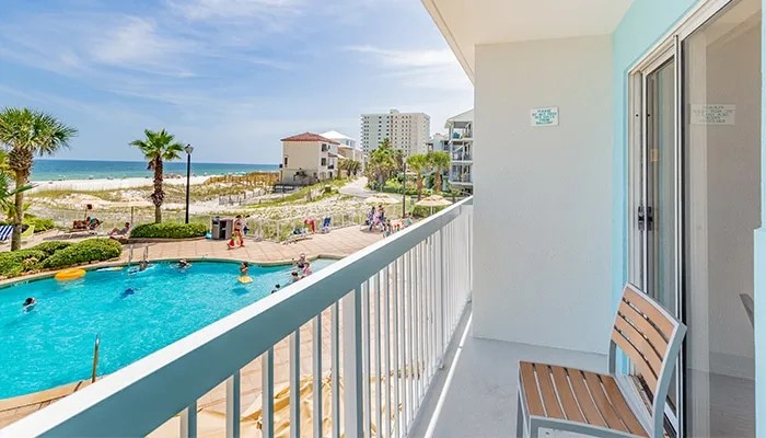 2866 private balcony suite