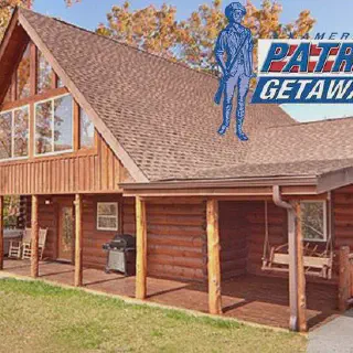 /img/2874-couple-cabin-view.webp
