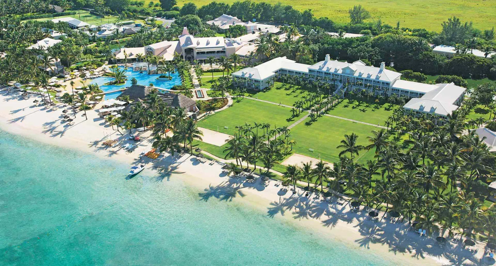 /img/2879-mauritius-honeymoon-couple.webp