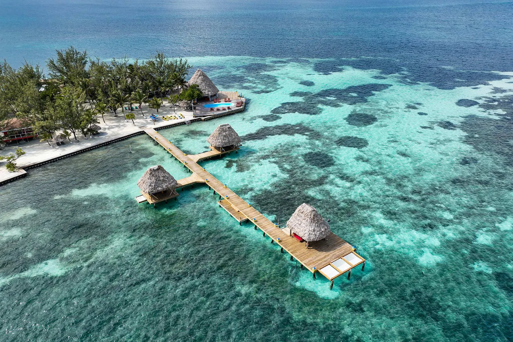 2894 romantic dinner resort