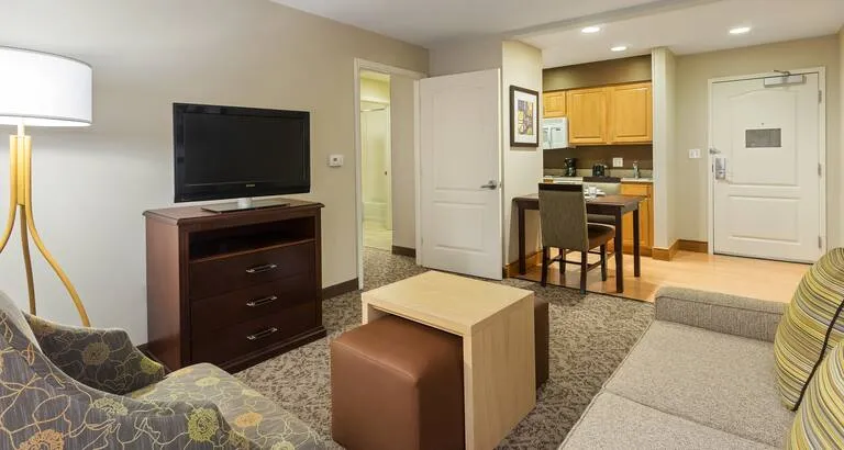 2919 shreveport honeymoon suite bedroom