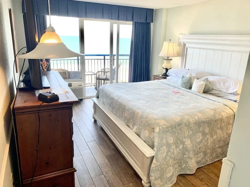 2961 stephanie inn honeymoon suite