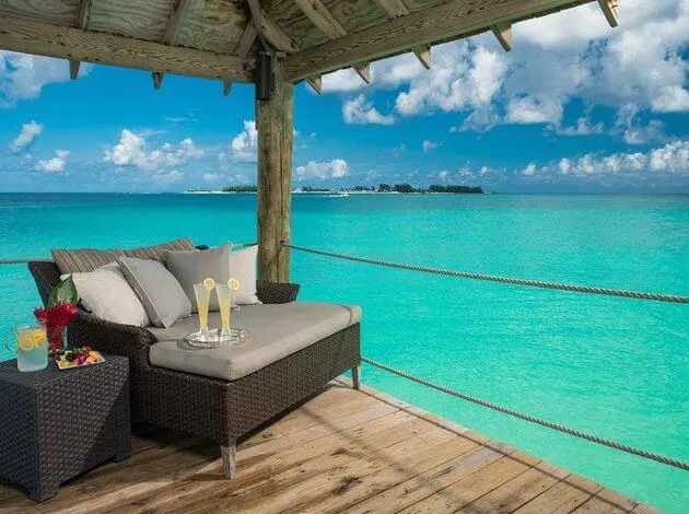 2979 sandals royal bahamian