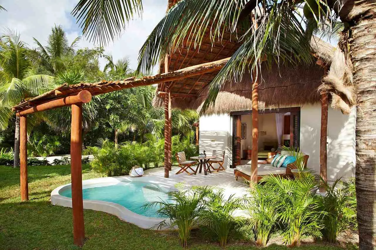2991 secrets playa mujeres