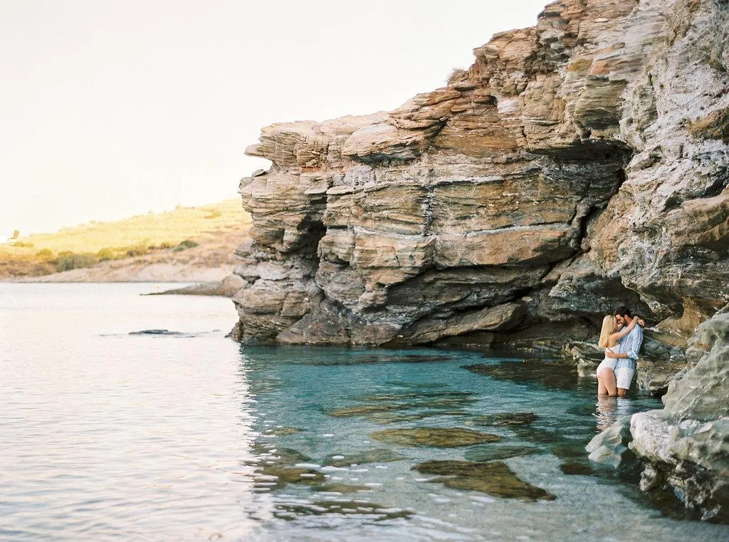 3000 honeymoon couple beach