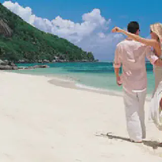 /img/3033-seychelles-resort.webp