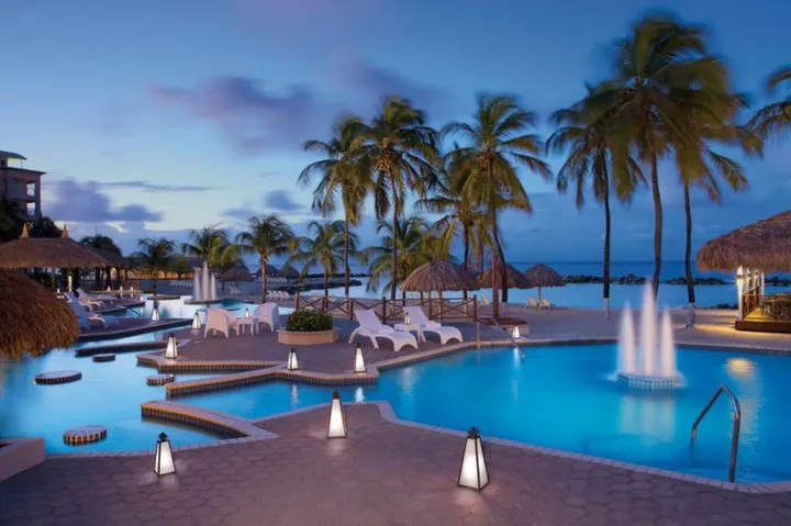 3069 curacao honeymoon beach