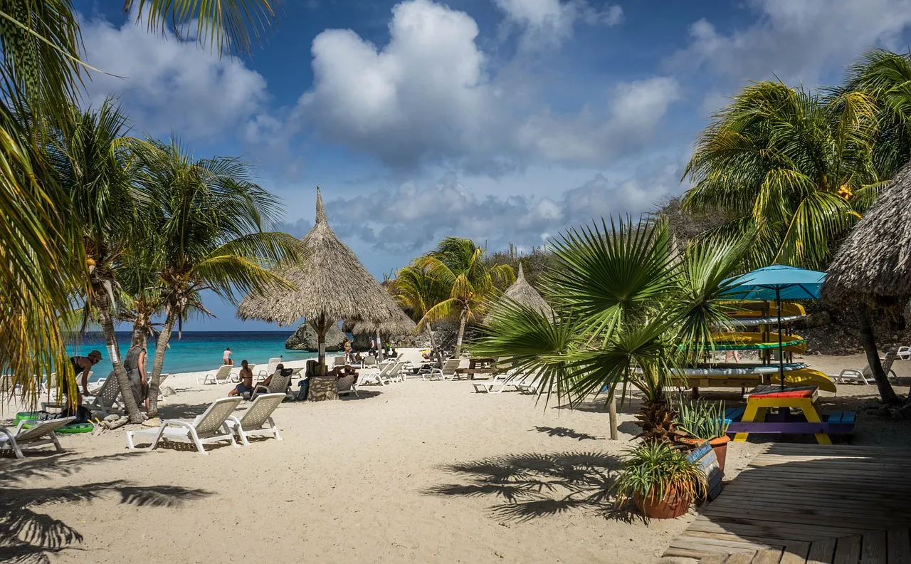 3069 romantic curacao resort