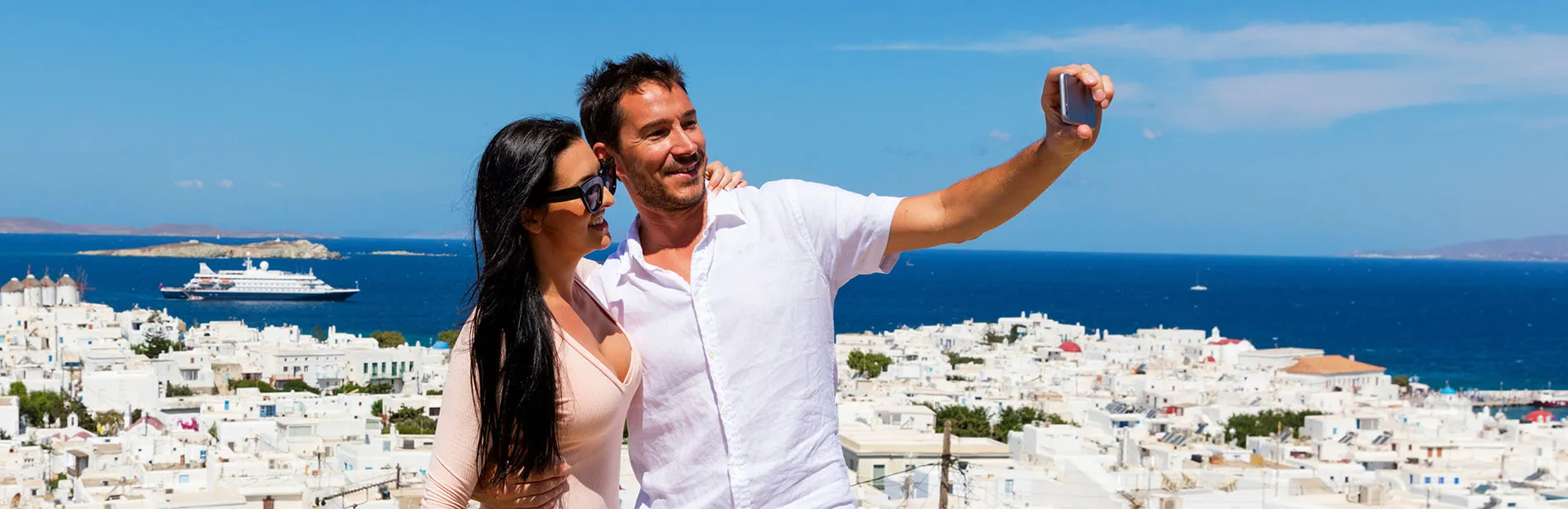 3111 greece honeymoon couple