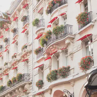 /img/3140-paris-hotel-suite.webp
