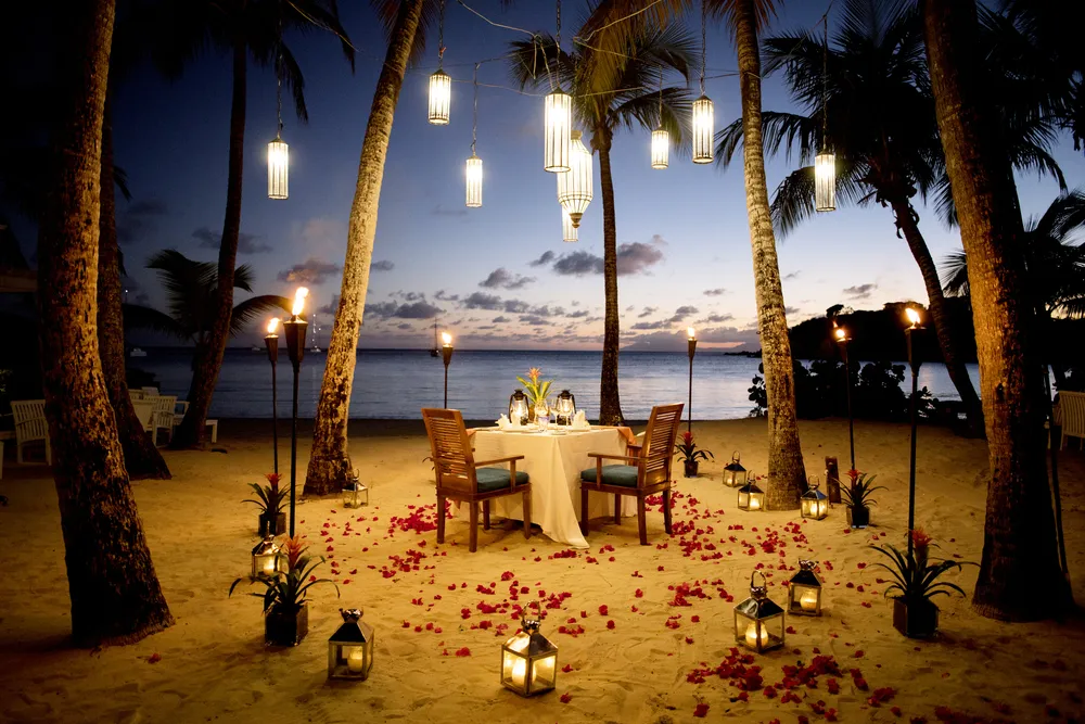 /img/3151-couple-travel.webp